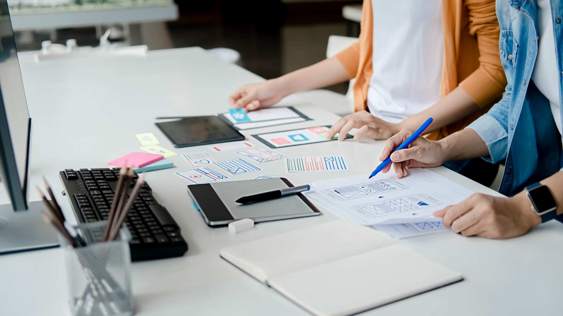 模板网站还是定制网站设计？先用定位做判断，再谈预算